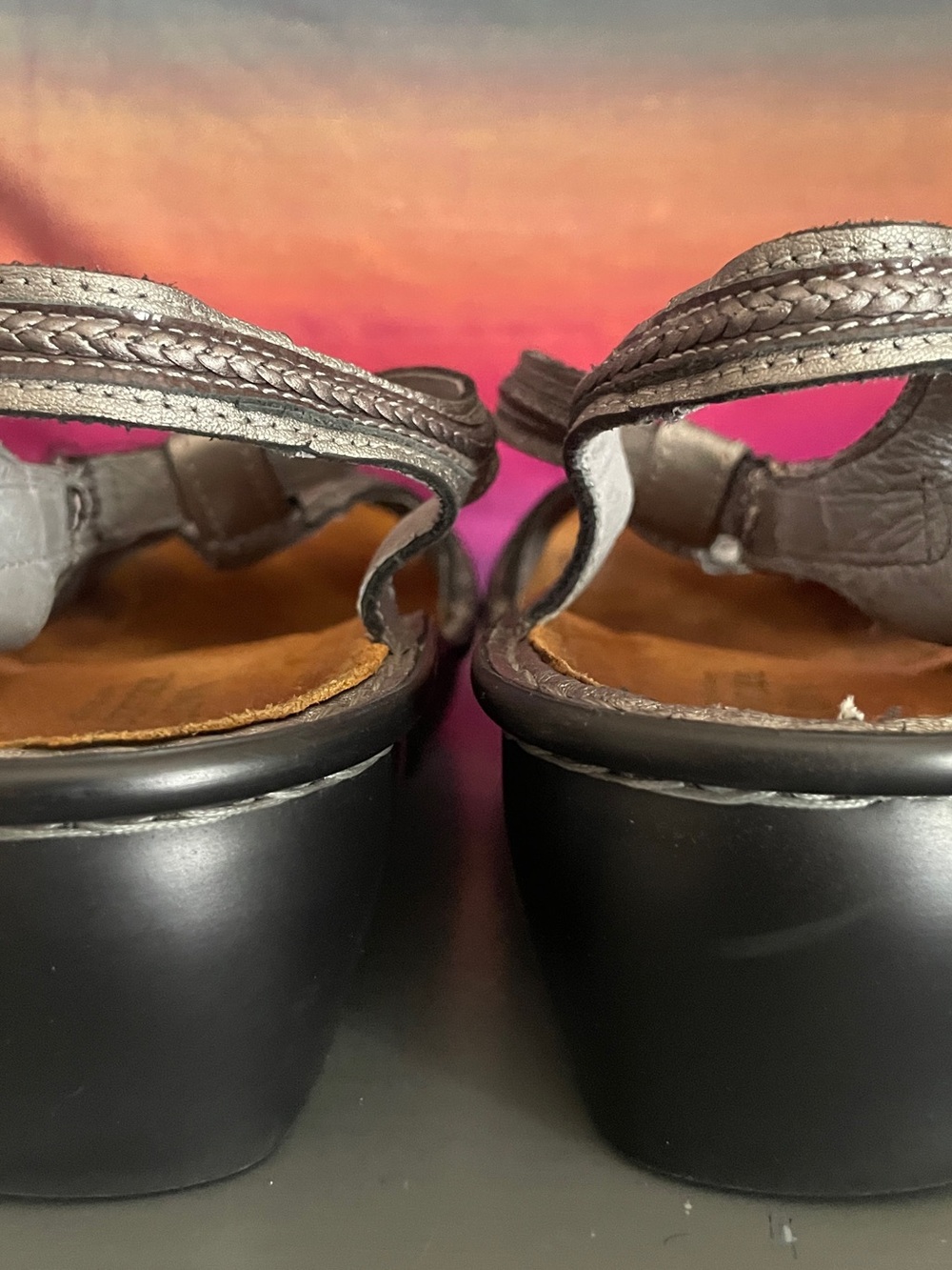 Naot Nara Silver Pewter Leather Comfort Sandals Hook Loop EU 41 US 10-10.5 - Picture 6 of 14
